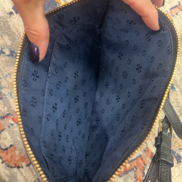 Tory Burch Black Leather Crossbody Bag with Tassel - Picture 3 of 3